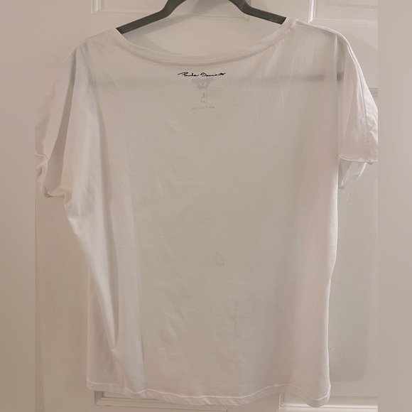 La Obra de Arte Soy Yo by Designer Paula Sarmiento. V neck t-shirt Size L. - Picture 2 of 2